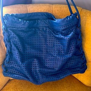 Brio leather mesh blue xl tote bag